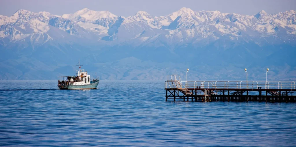 Kyrgyzstan Highlights: Issyk-Kul, Song-Kol & Kel-Suu — 10 Days